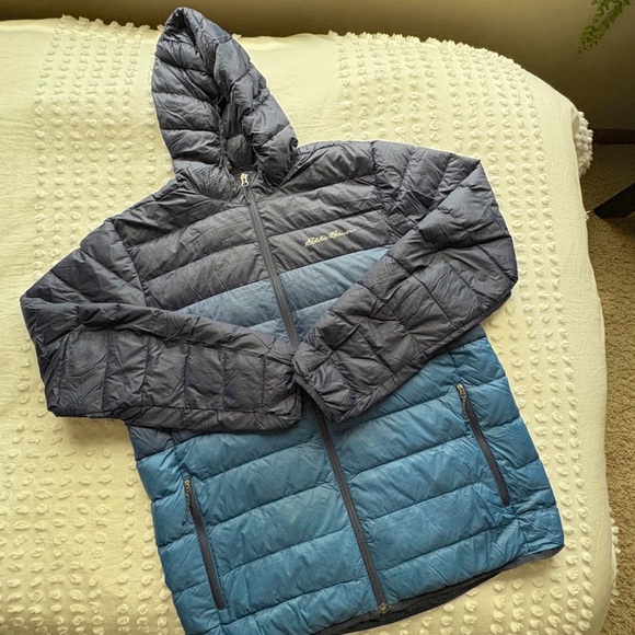 Eddie Bauer Navy and Teal Puffer Jacket • Size M - Picture 2 of 8